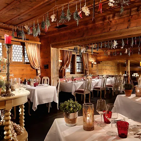 格施塔德宫殿酒店 5* 格施塔德