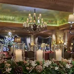 Palace 5*